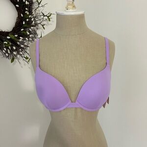 NWT Victoria Secret bikini top size 34 C